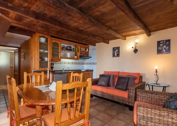 Charming Villa With Sea View In Puntagorda