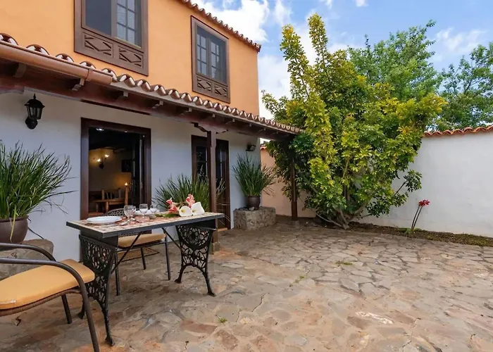 Charming Villa With Sea View In Puntagorda